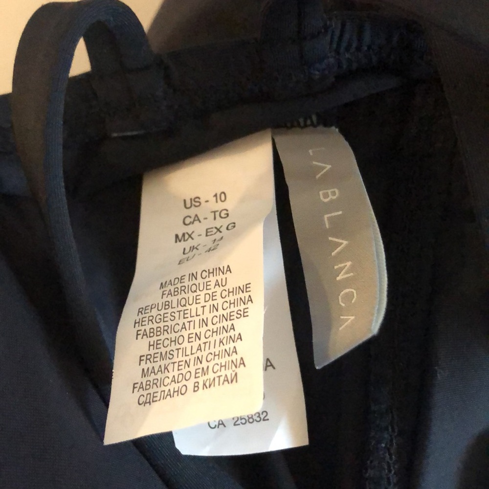 LA BLANCA Island Goddess Multi-Strap Cross-Back - Picture 10 of 16